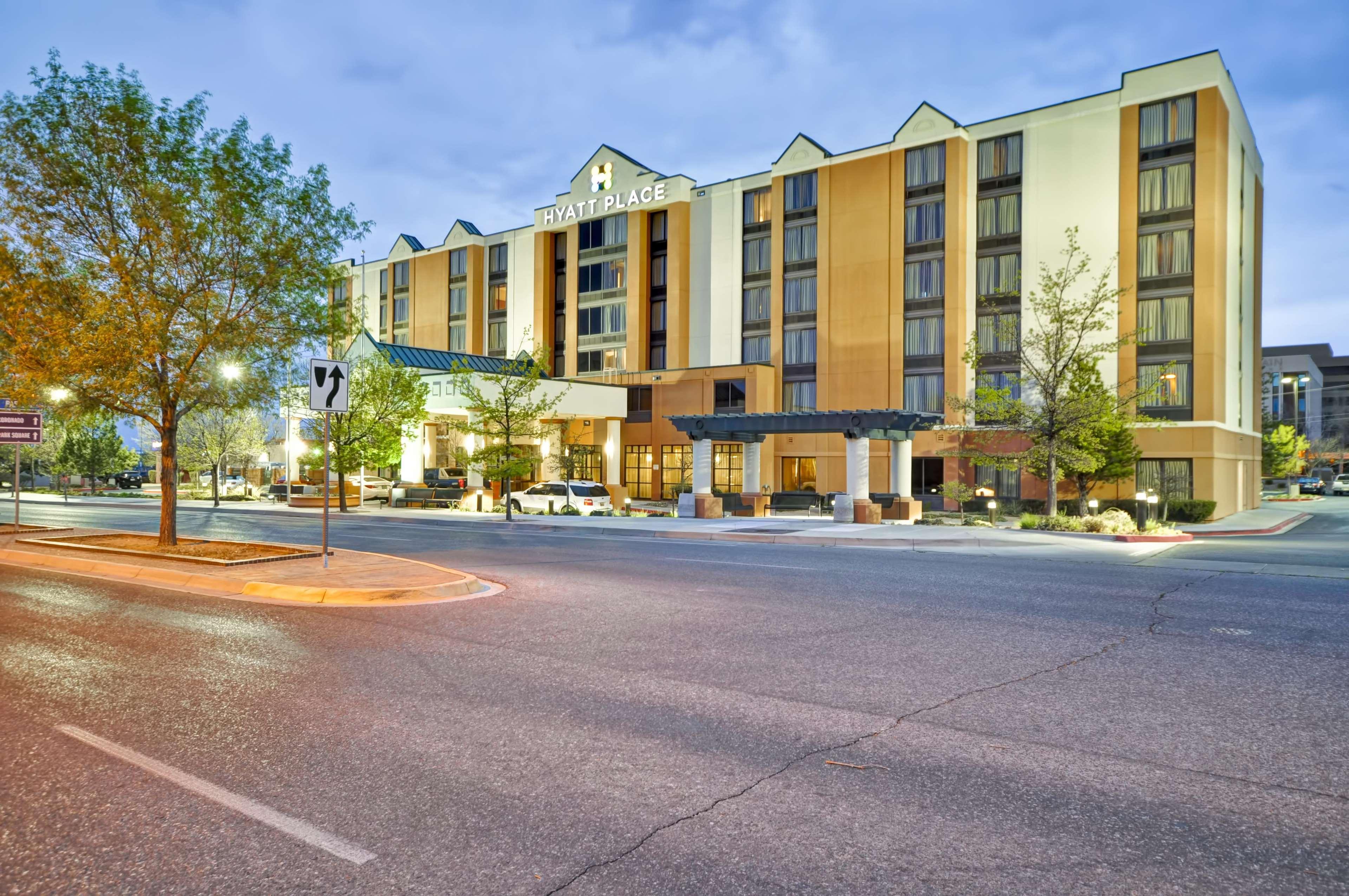 Hyatt Place Albuquerque Uptown Exterior foto